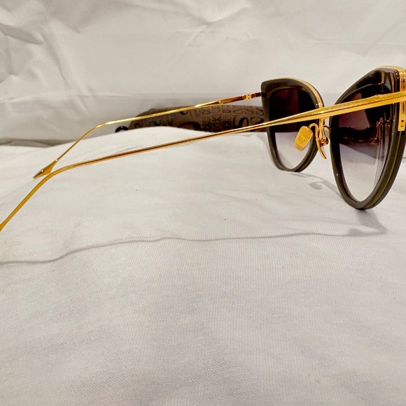 NEW! DITA HEARTBREAKER 2207-D-GRY-GLD-56; GRY & GOLD FRAME W/ GRAY GRADIENT LENS main image 8